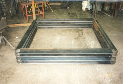 Single rectangular metal bellows 
